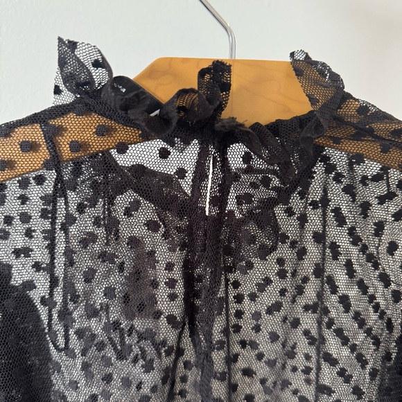 Zara Fashion Top - Picture 3 of 3